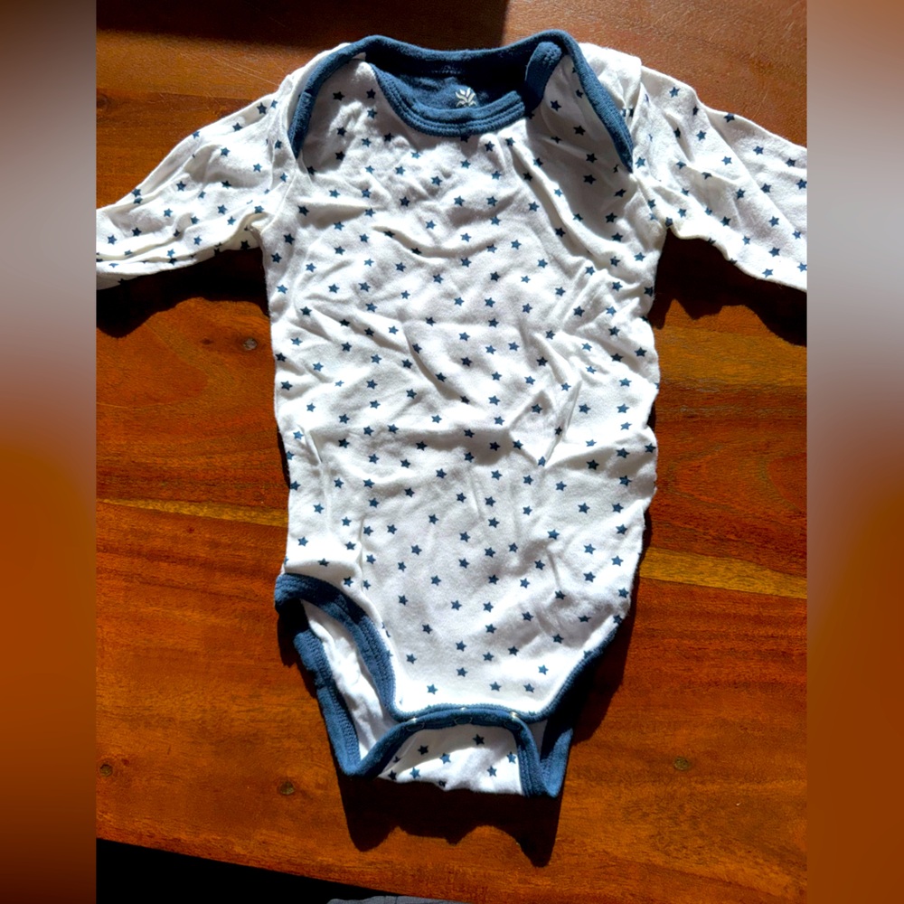 Cariloha onesie‎ NB